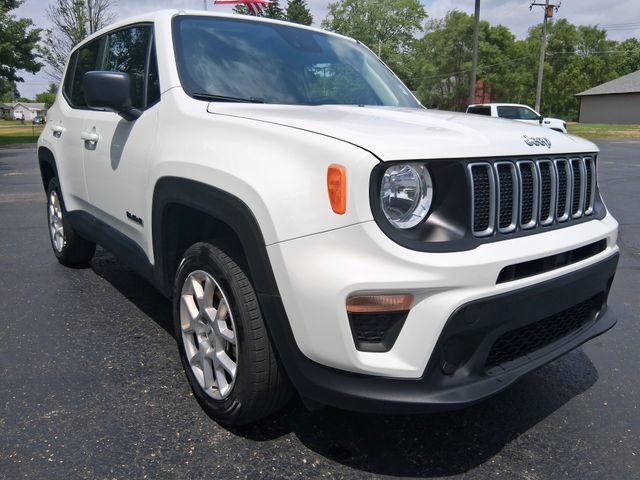 Used 2023 Jeep Renegade Latitude AWD/4WD image 7