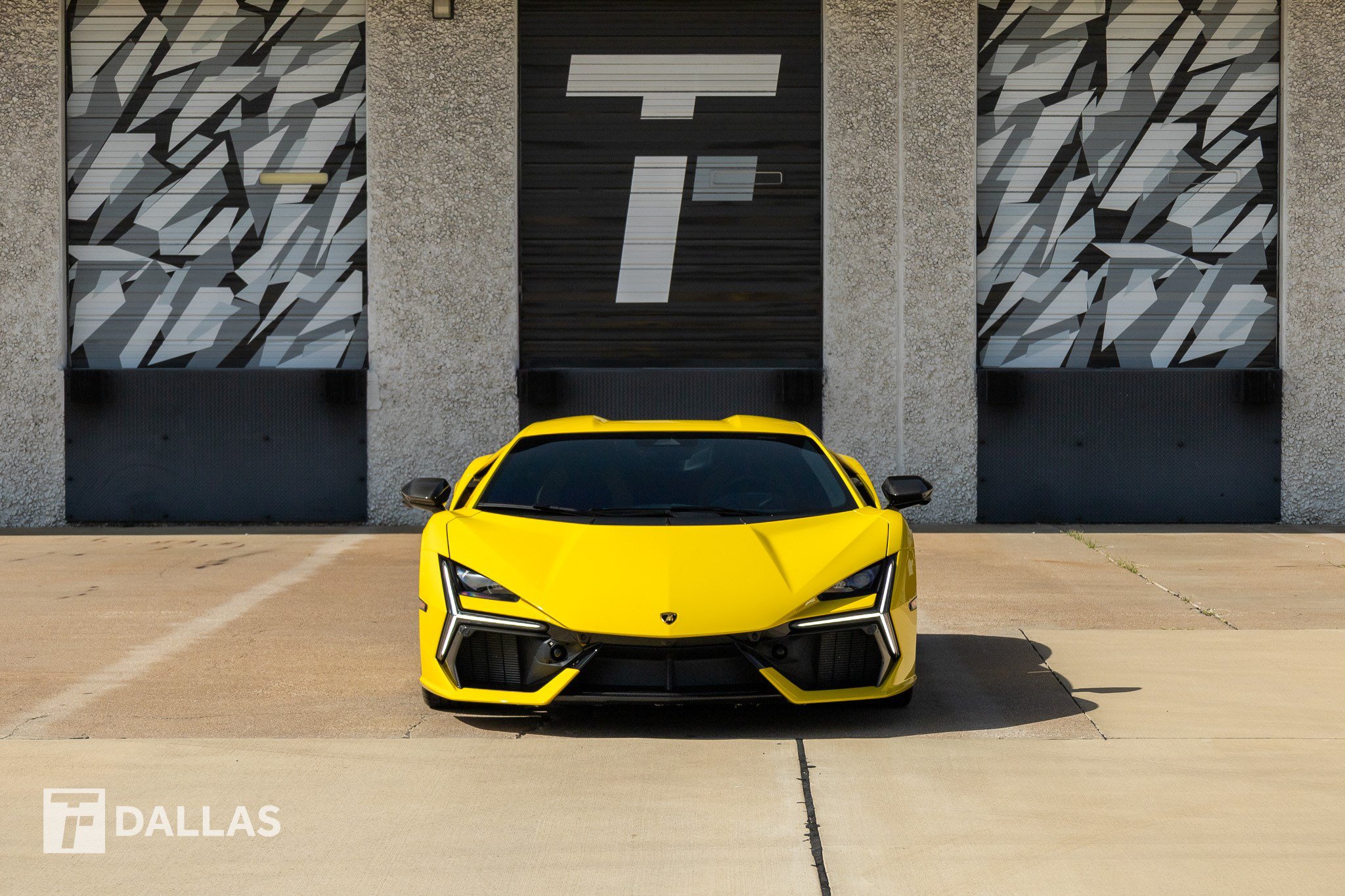 Used 2024 Lamborghini Revuelto AWD/4WD image 3