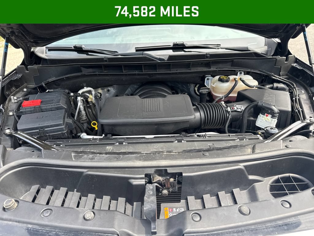Used 2024 GMC Yukon XL SLT AWD/4WD image 4