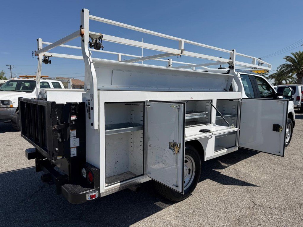 Used 2022 Ford F350 XL w/ Power Equipment Group image 17