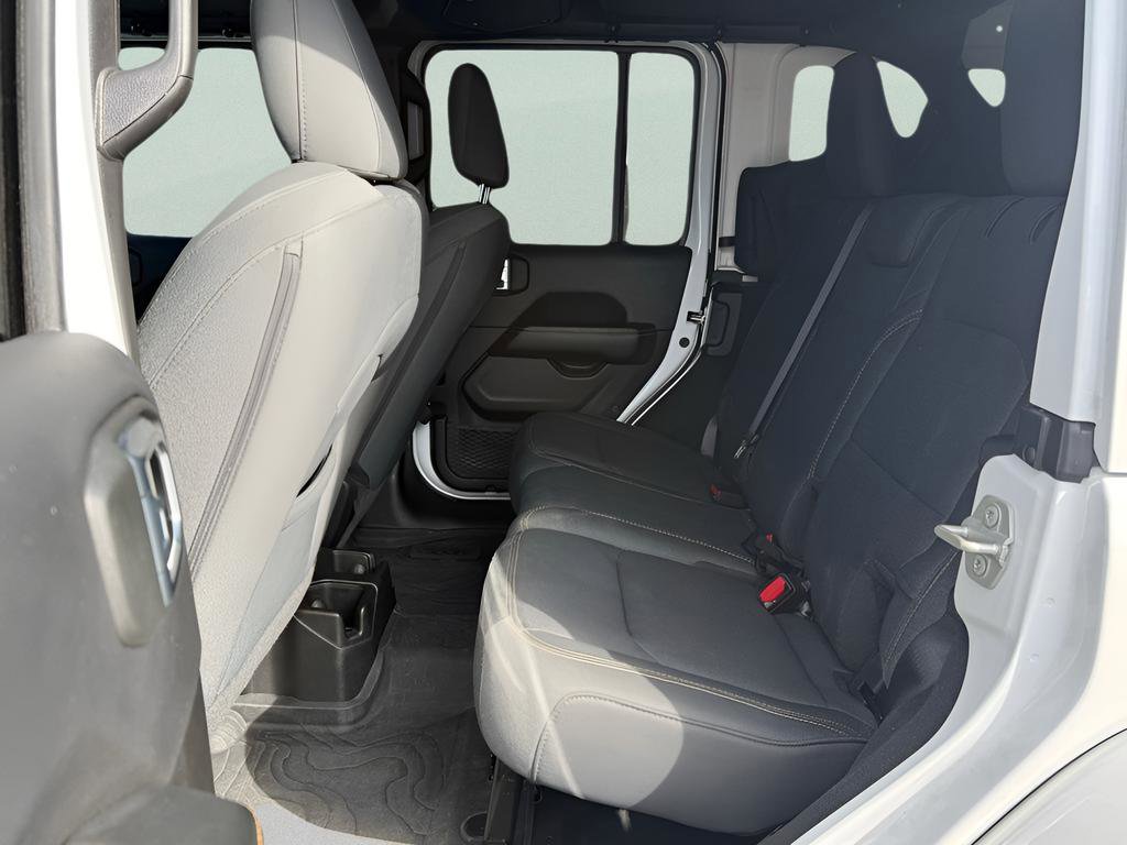 Used 2024 Jeep Wrangler Sahara w/ Safety Group image 29