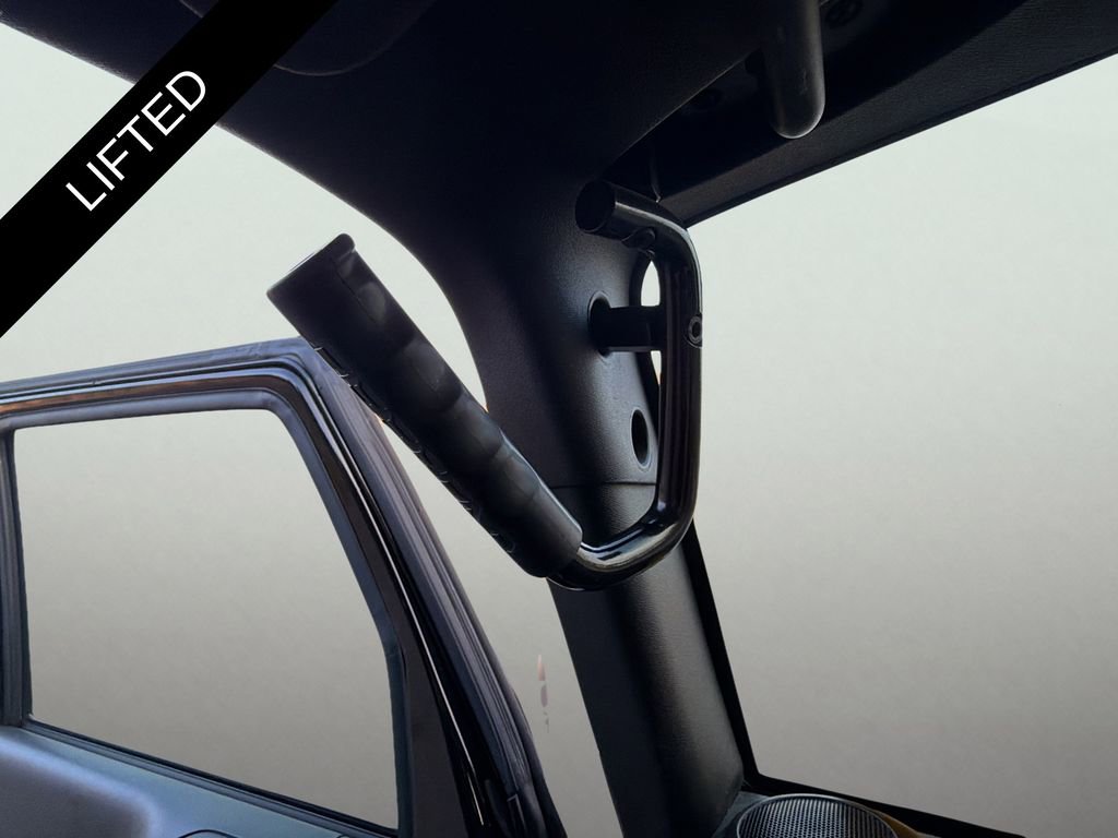 Used 2018 Jeep Wrangler Unlimited Sport S image 27