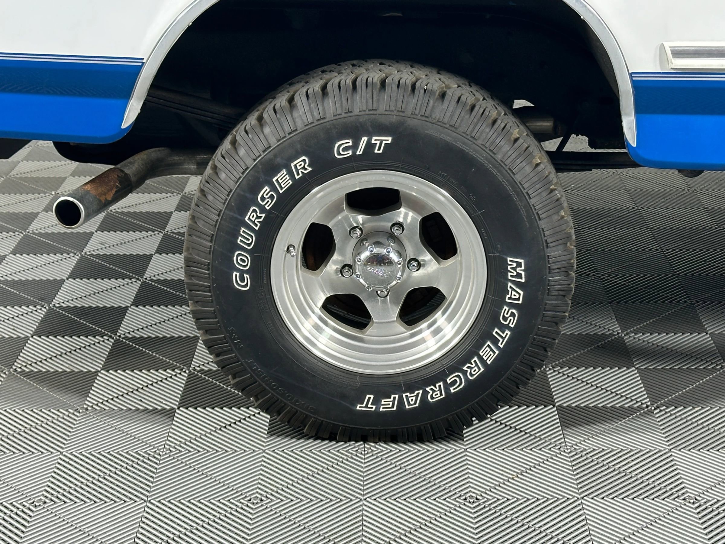 Used 1994 Ford Bronco image 15