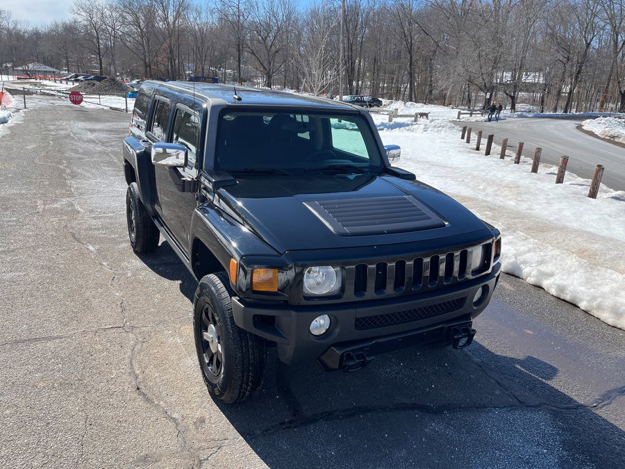 Used 2008 HUMMER H3 Luxury w/ Chrome Appearance Package image 2