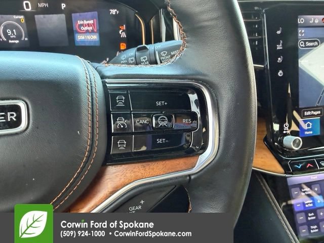 Used 2022 Jeep Grand Wagoneer Series III AWD/4WD image 27