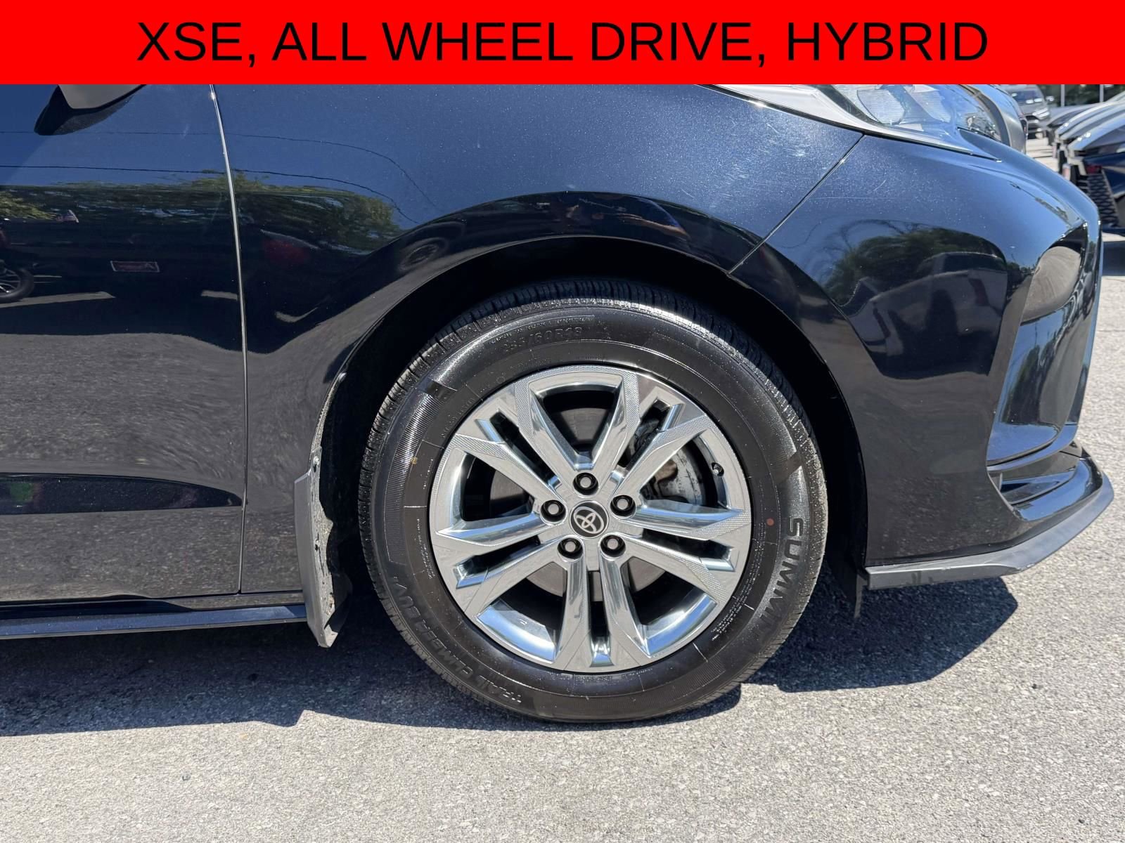 Used 2023 Toyota Sienna XSE w/ XSE Plus Package AWD/4WD image 10