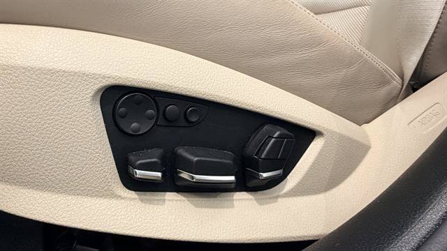 Used 2012 BMW 750i RWD image 45