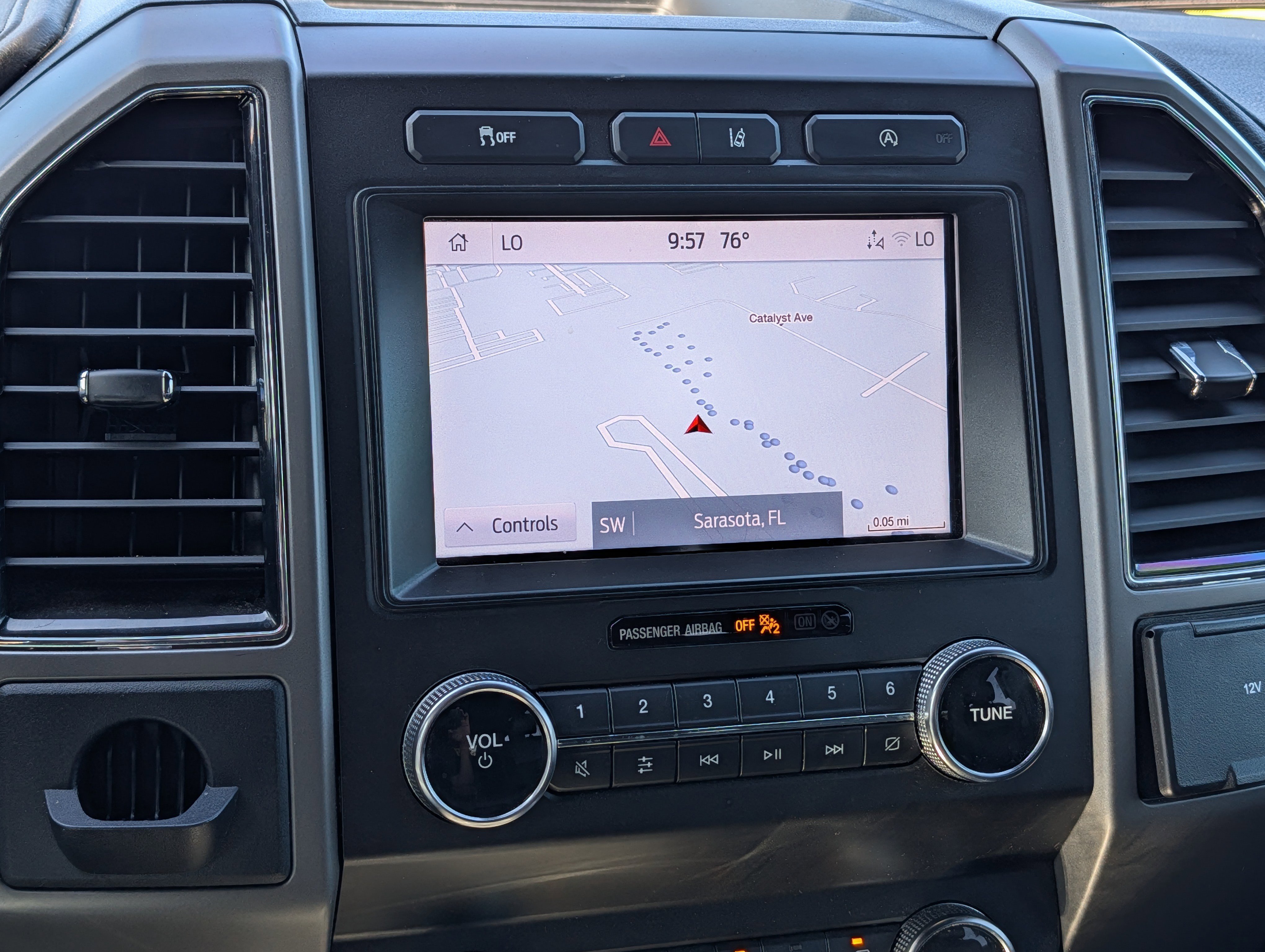 Used 2020 Ford Expedition XLT w/ Equipment Group 202A RWD image 33