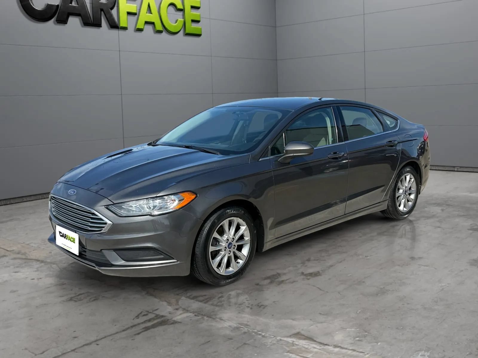 Used 2017 Ford Fusion SE w/ Fusion SE Technology Package FWD image 5