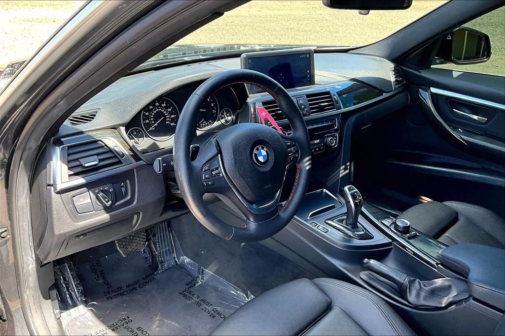 Used 2018 BMW 330i Sedan RWD image 17