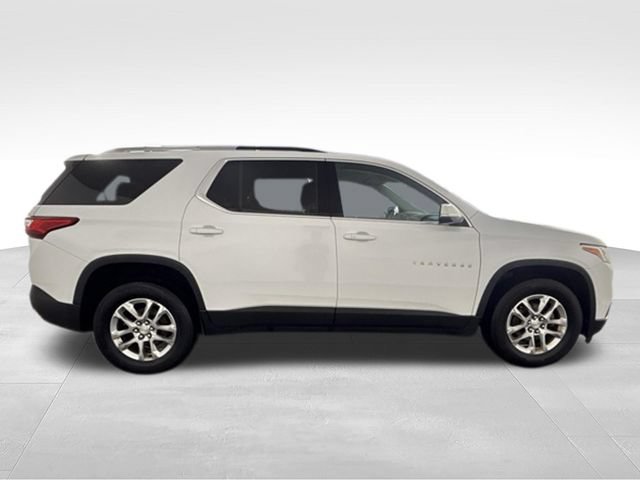 Used 2018 Chevrolet Traverse LT w/ LPO, Floor Liner Package AWD/4WD image 9