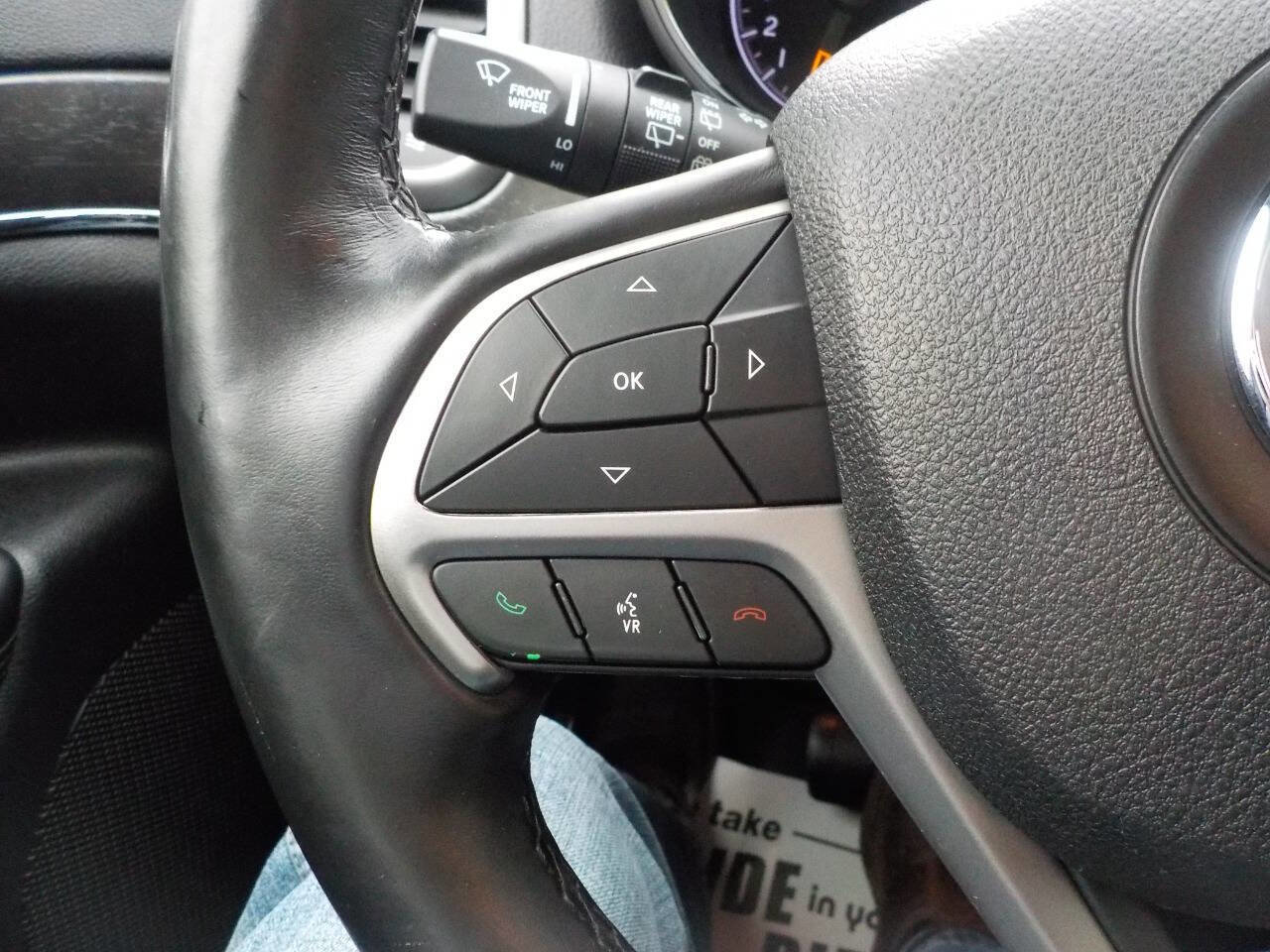 Used 2018 Jeep Grand Cherokee Limited image 22