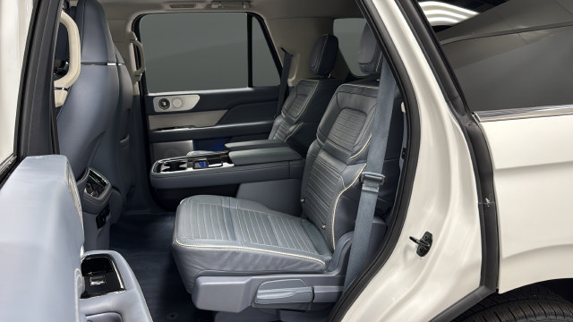 Used 2023 Lincoln Navigator Black Label AWD/4WD image 21
