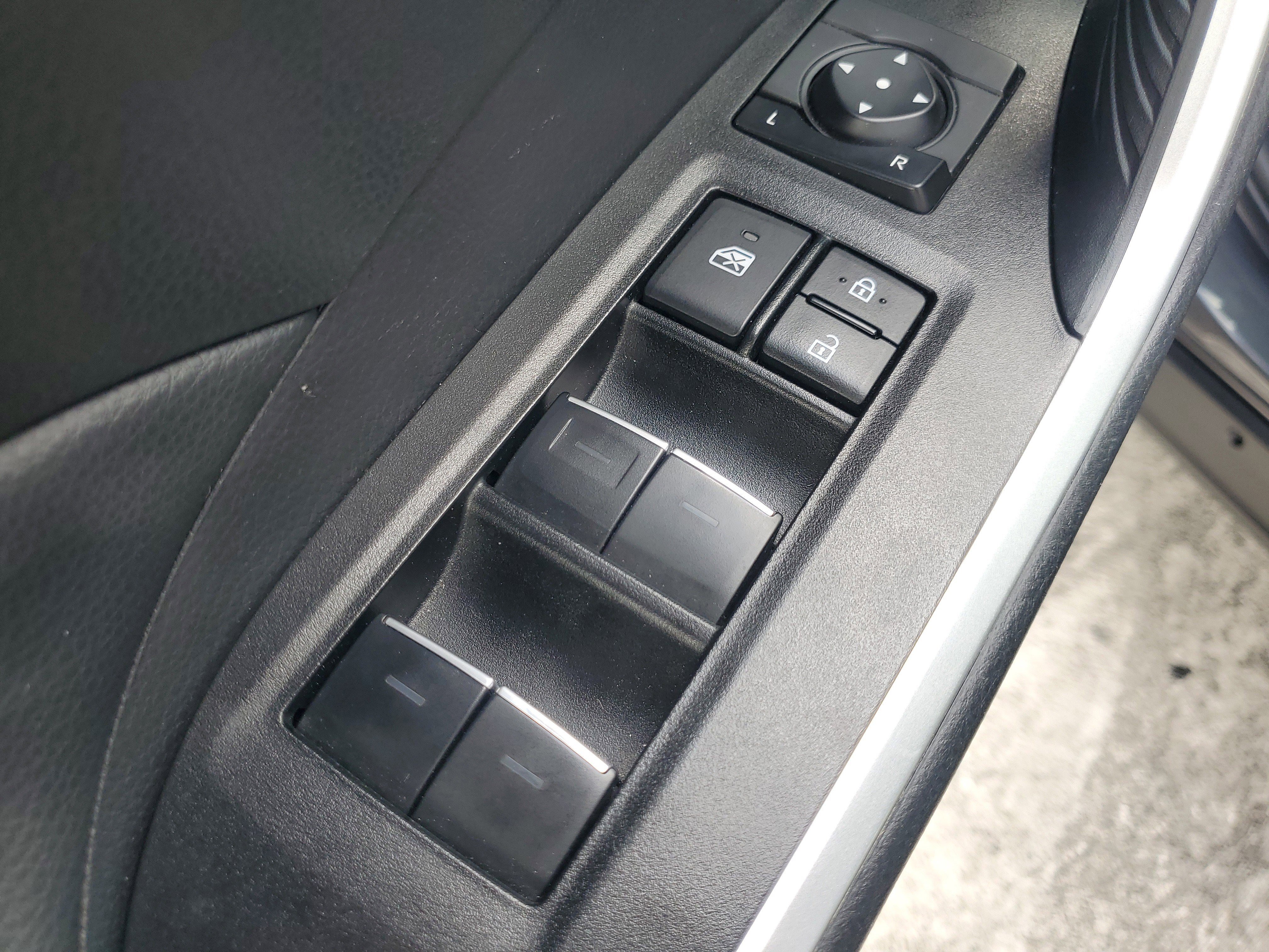 Certified 2025 Toyota RAV4 XLE w/ Convenience Package image 21