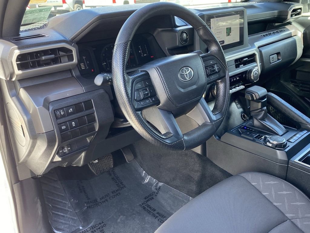 Certified 2024 Toyota Tacoma SR5 AWD/4WD image 22