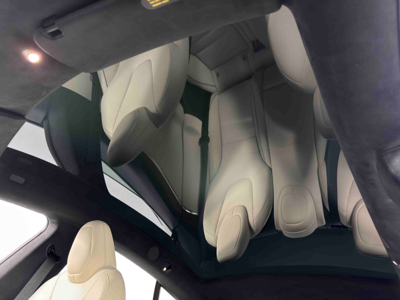 Used 2021 Tesla Model S Plaid image 11