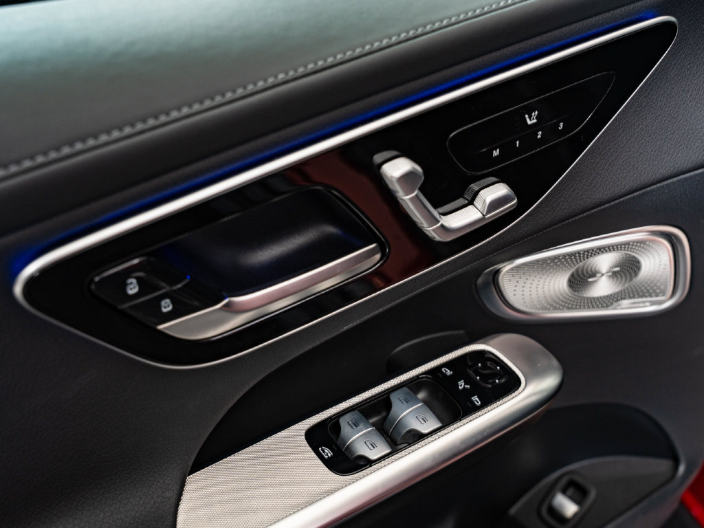 Certified 2024 Mercedes-Benz GLC 300 4MATIC image 25