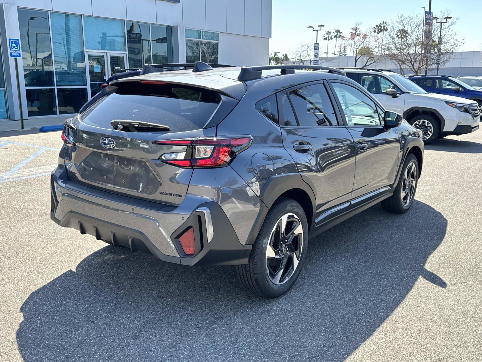 New 2026 Subaru Crosstrek 2.5i Limited w/ Crosstrek Mirror Package image 4