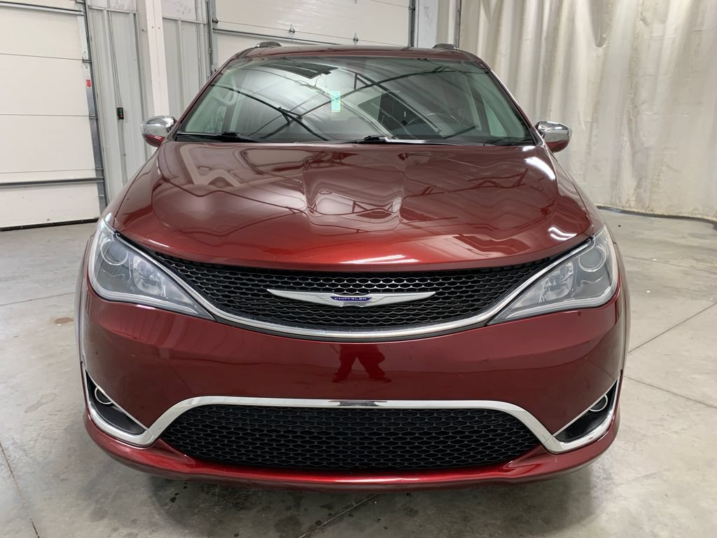 Used 2019 Chrysler Pacifica Limited FWD image 34