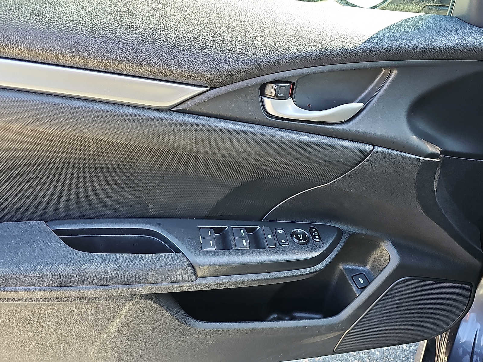 Used 2016 Honda Civic LX image 12