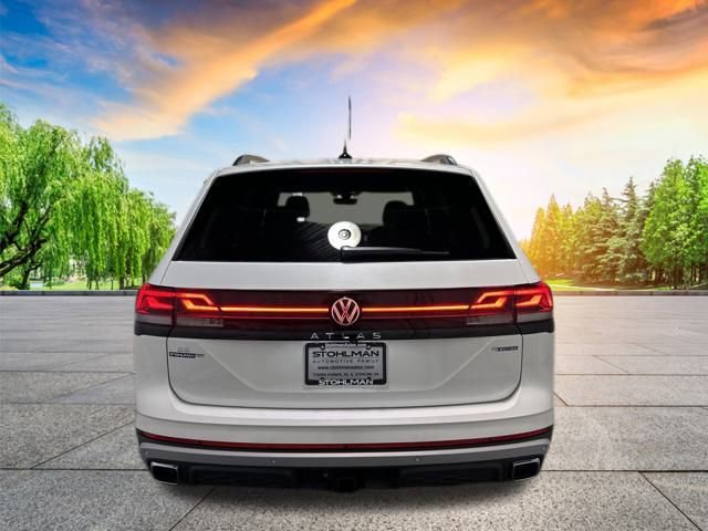 New 2026 Volkswagen Atlas Peak Edition image 5