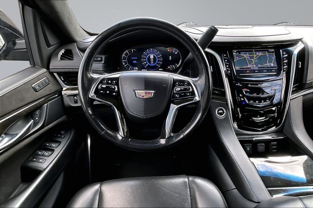 Used 2020 Cadillac Escalade ESV Platinum AWD/4WD image 5
