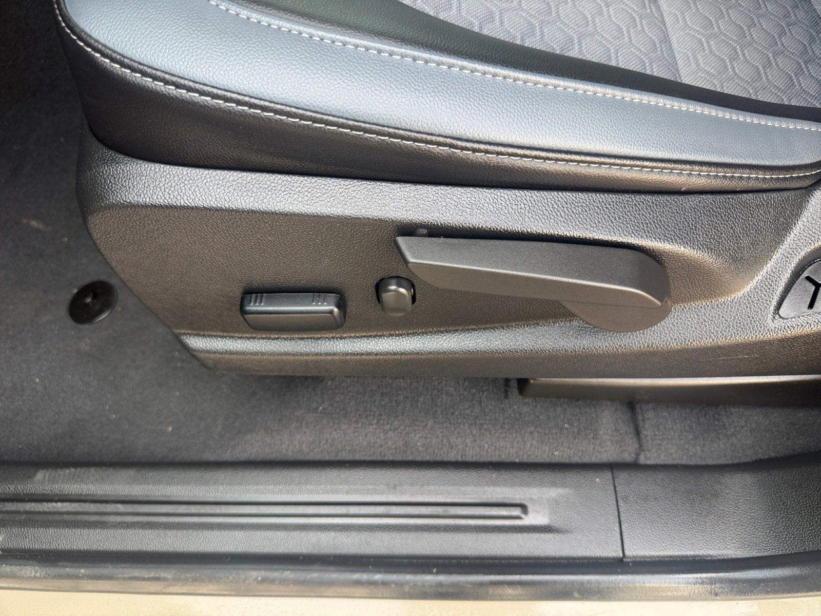 Used 2022 Chevrolet Colorado Z71 image 15