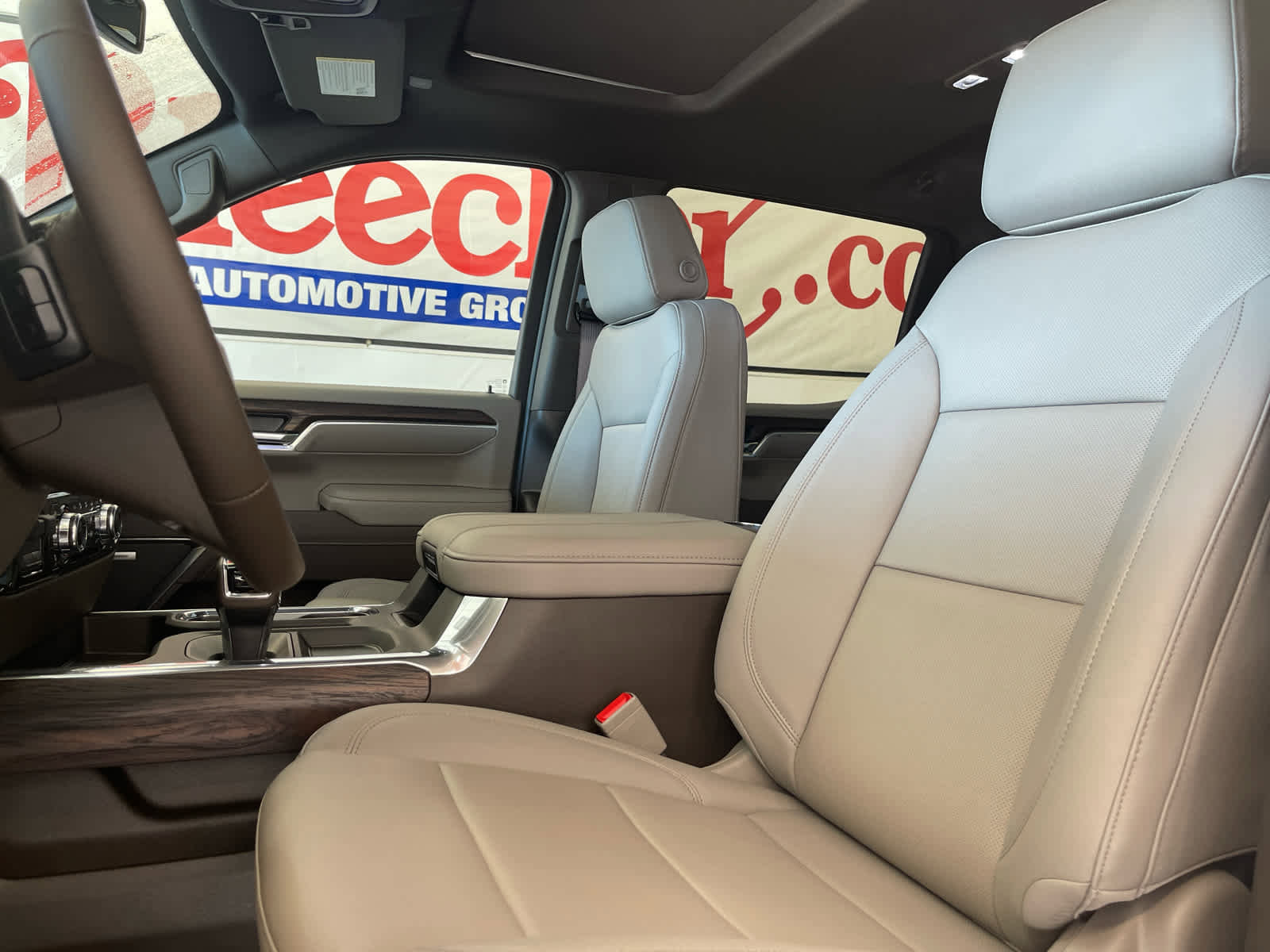 New 2026 GMC Sierra 1500 SLT w/ SLT Premium Plus Package image 17