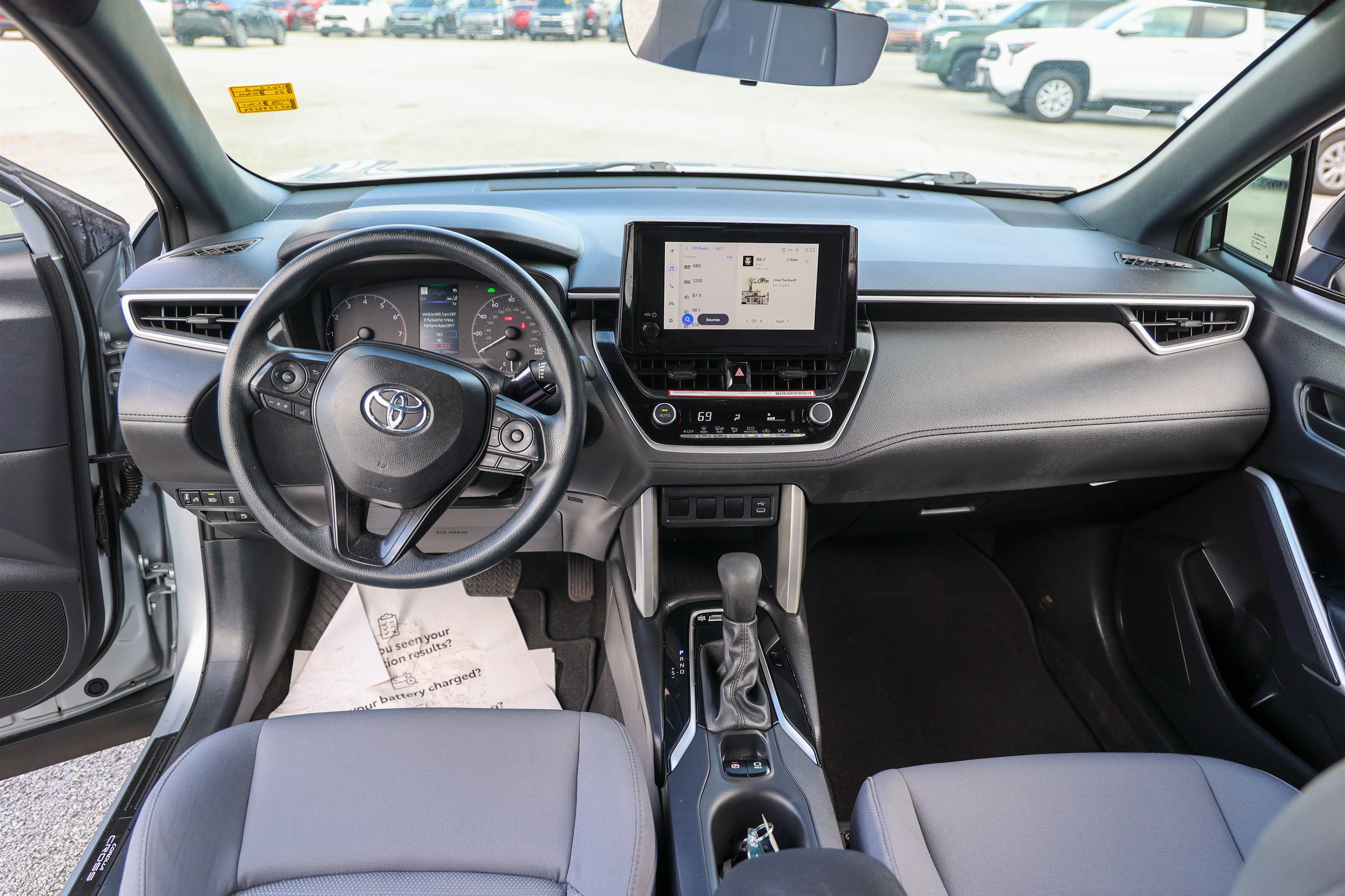 Used 2024 Toyota Corolla Cross AWD Hybrid image 40