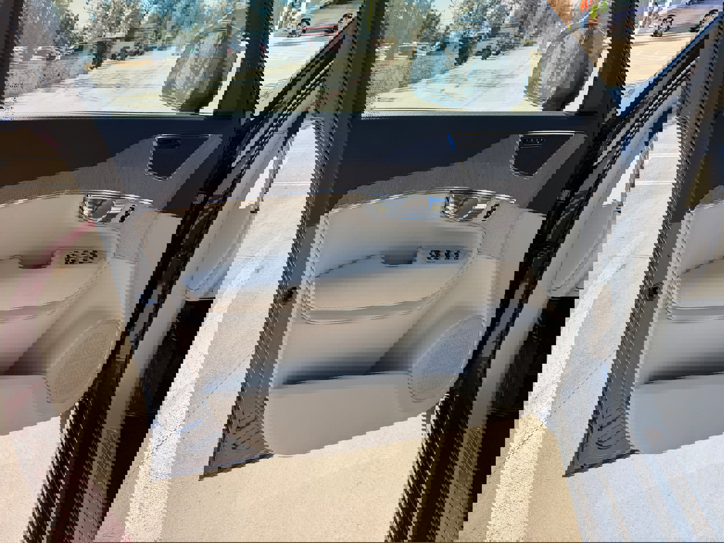 Certified 2024 Volvo XC90 B6 Plus w/ Protection Package Premier image 22