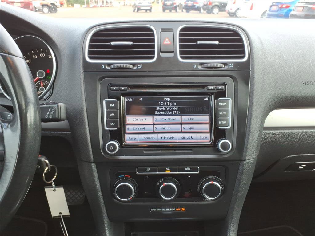 Used 2011 Volkswagen Golf TDI image 16