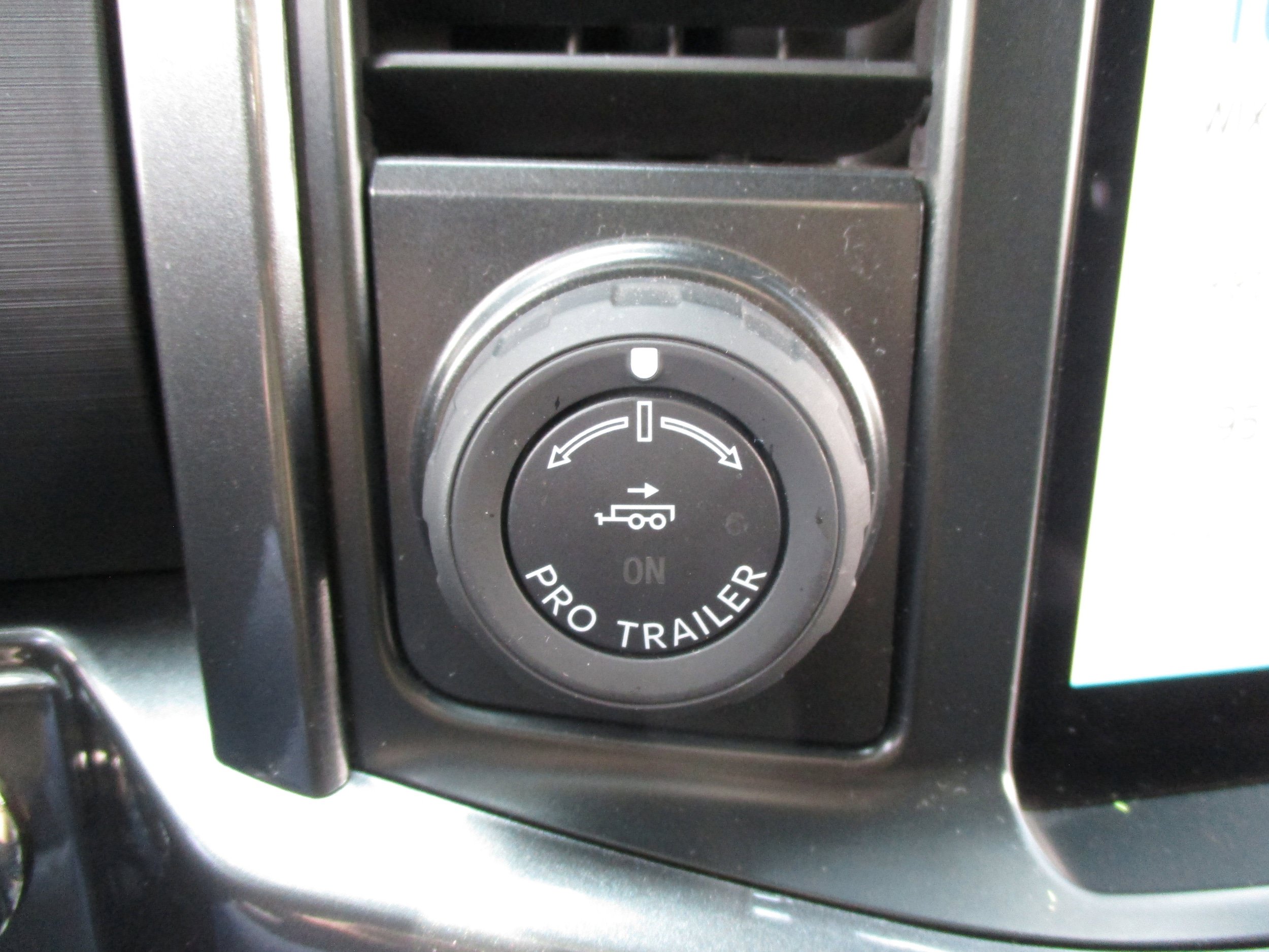 Used 2022 Ford F150 XLT w/ Equipment Group 302A High AWD/4WD image 25