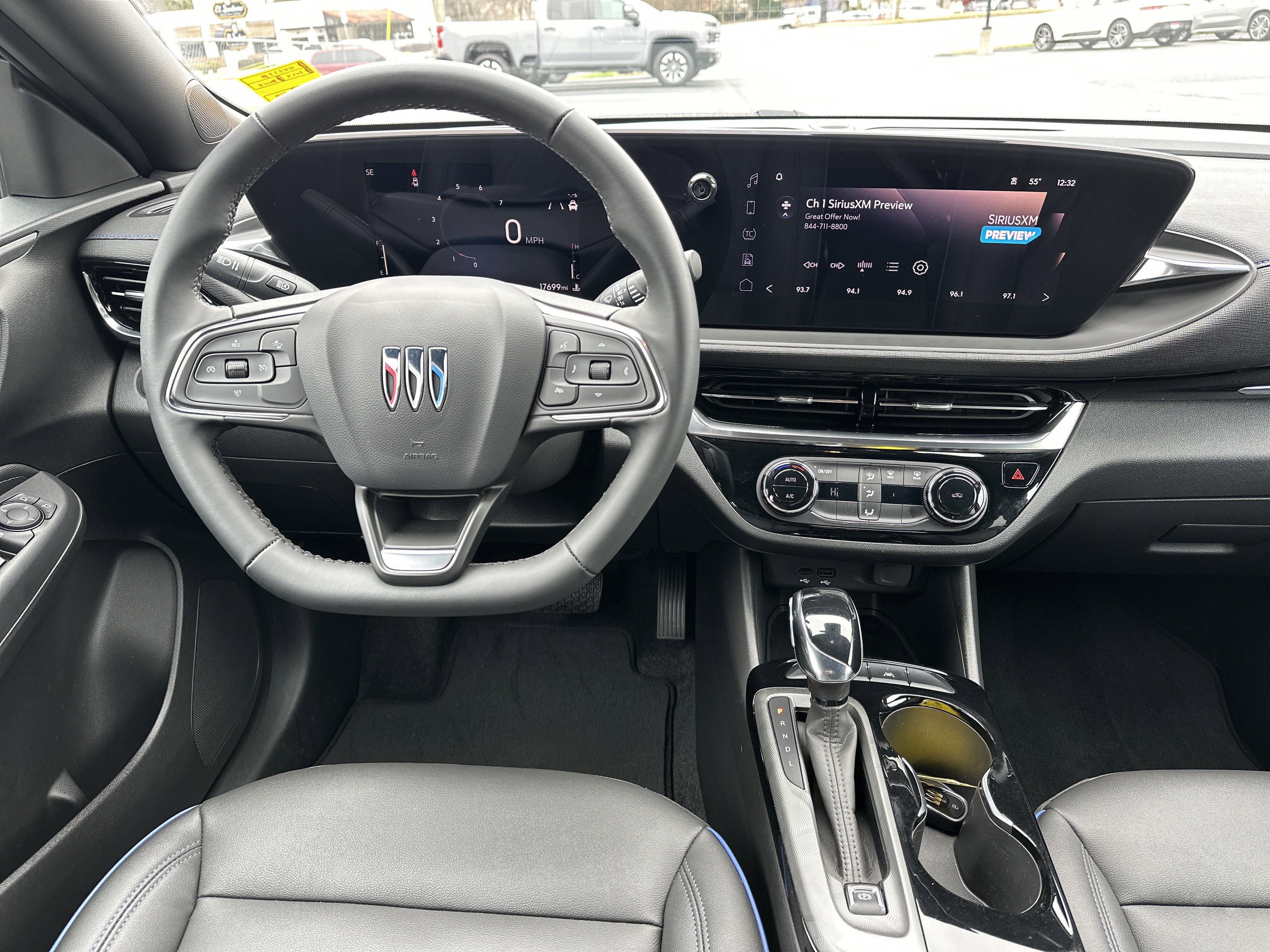 Used 2024 Buick Envista Sport Touring image 16