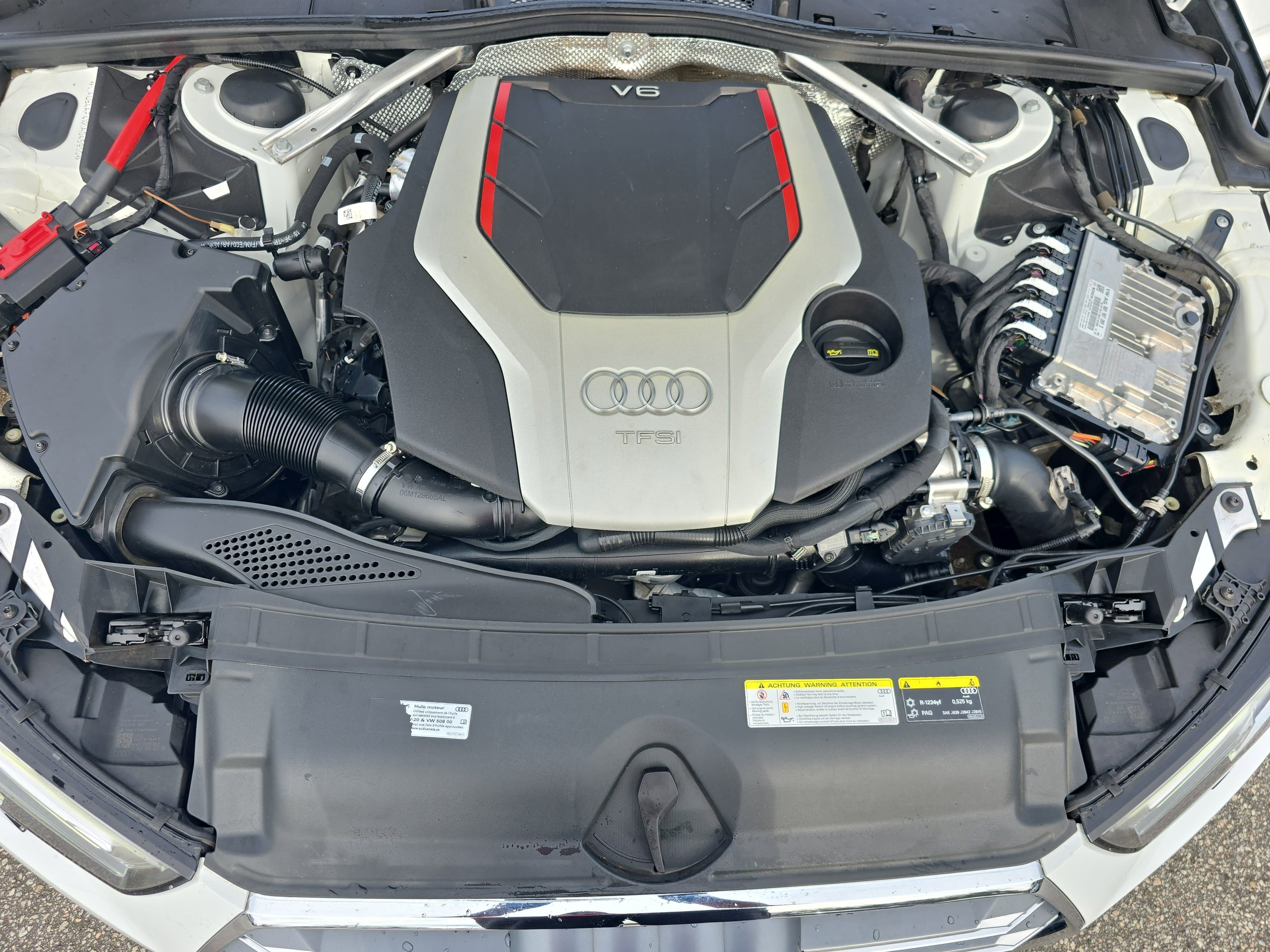 Used 2019 Audi S4 Premium Plus w/ Premium Plus Package image 28