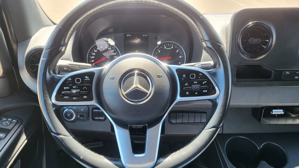 Used 2021 Mercedes-Benz Sprinter 1500 image 24