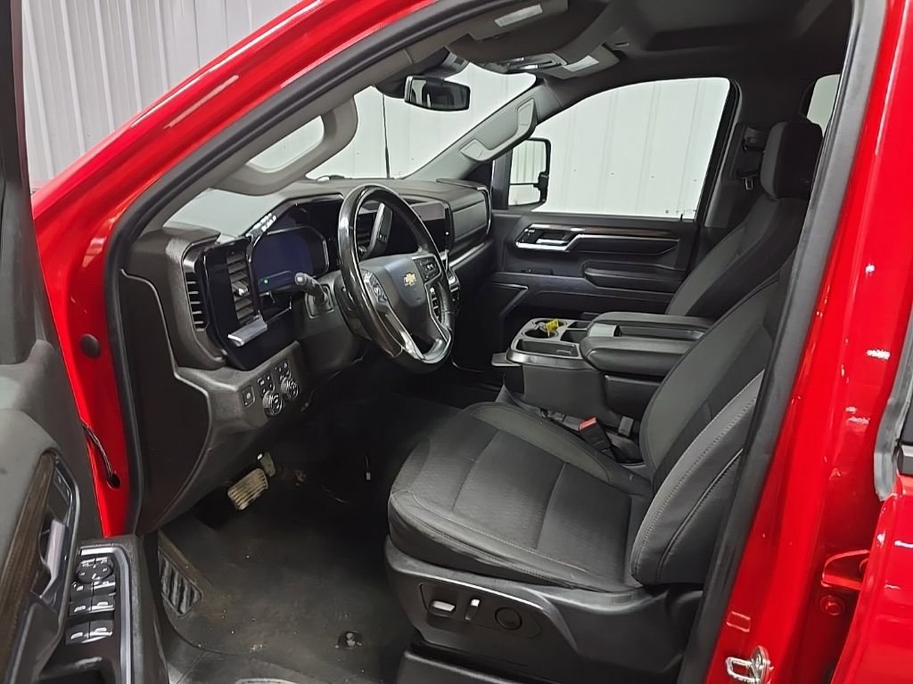 Used 2024 Chevrolet Silverado 3500 LT w/ Convenience Package image 27