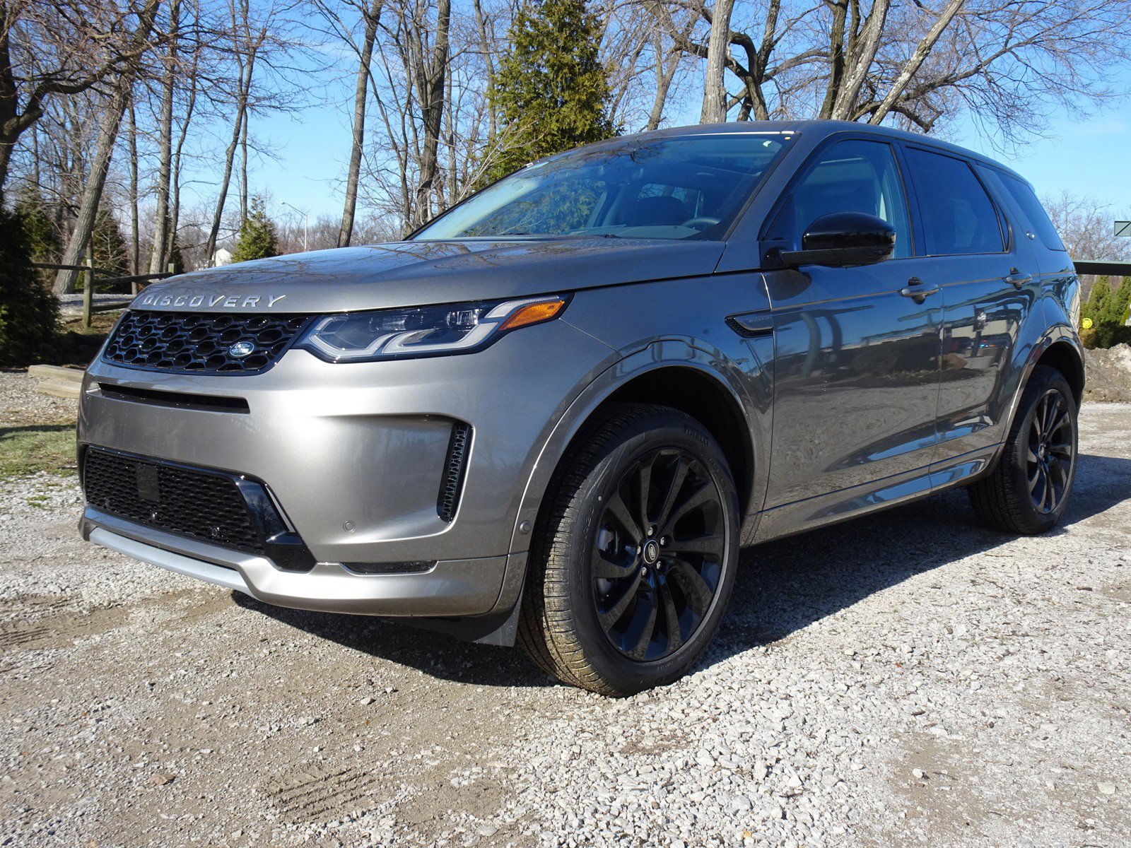 New 2025 Land Rover Discovery Sport S image 7