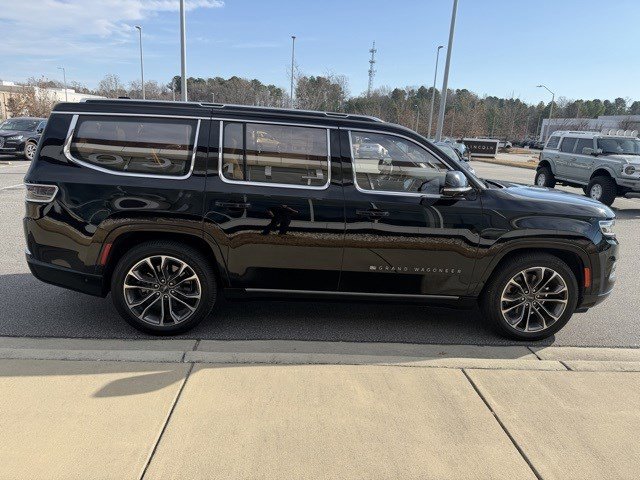 Used 2022 Jeep Grand Wagoneer Series III w/ Rear Seat Video Group 1 image 20