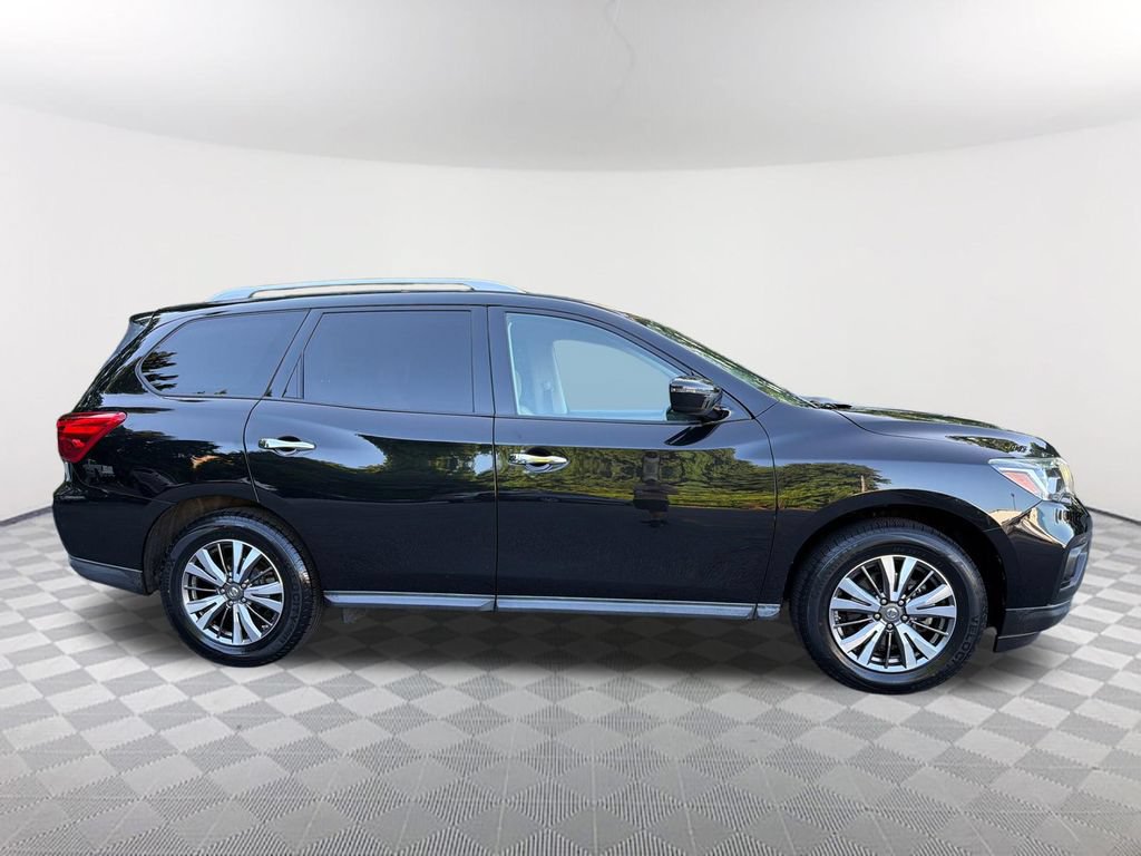 Used 2019 Nissan Pathfinder SV FWD image 4
