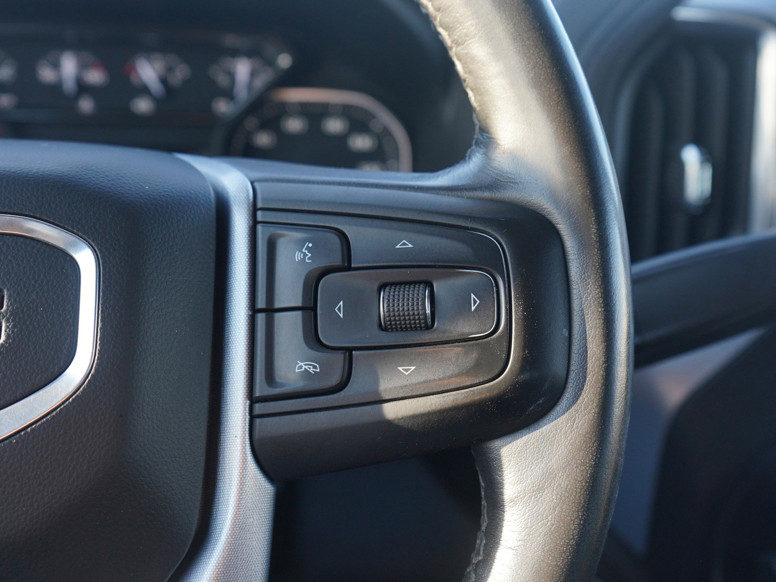 Used 2021 GMC Sierra 3500 SLT w/ SLT Premium Package image 27