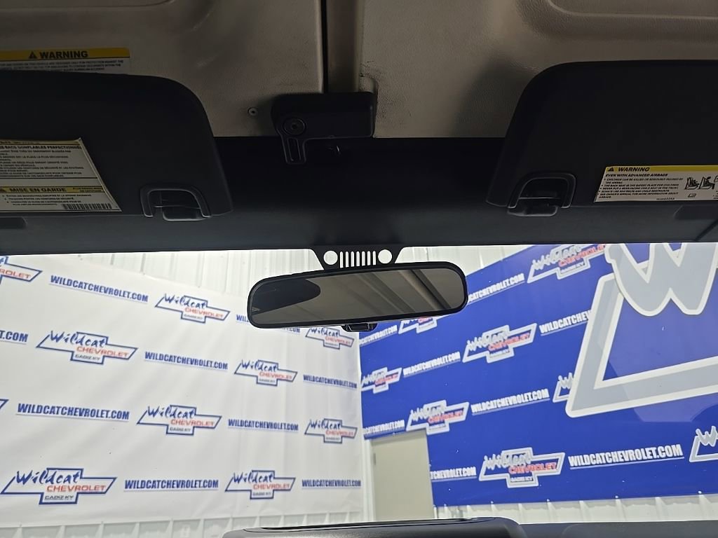 Used 2012 Jeep Wrangler Unlimited Sahara w/ Dual Top Group image 31