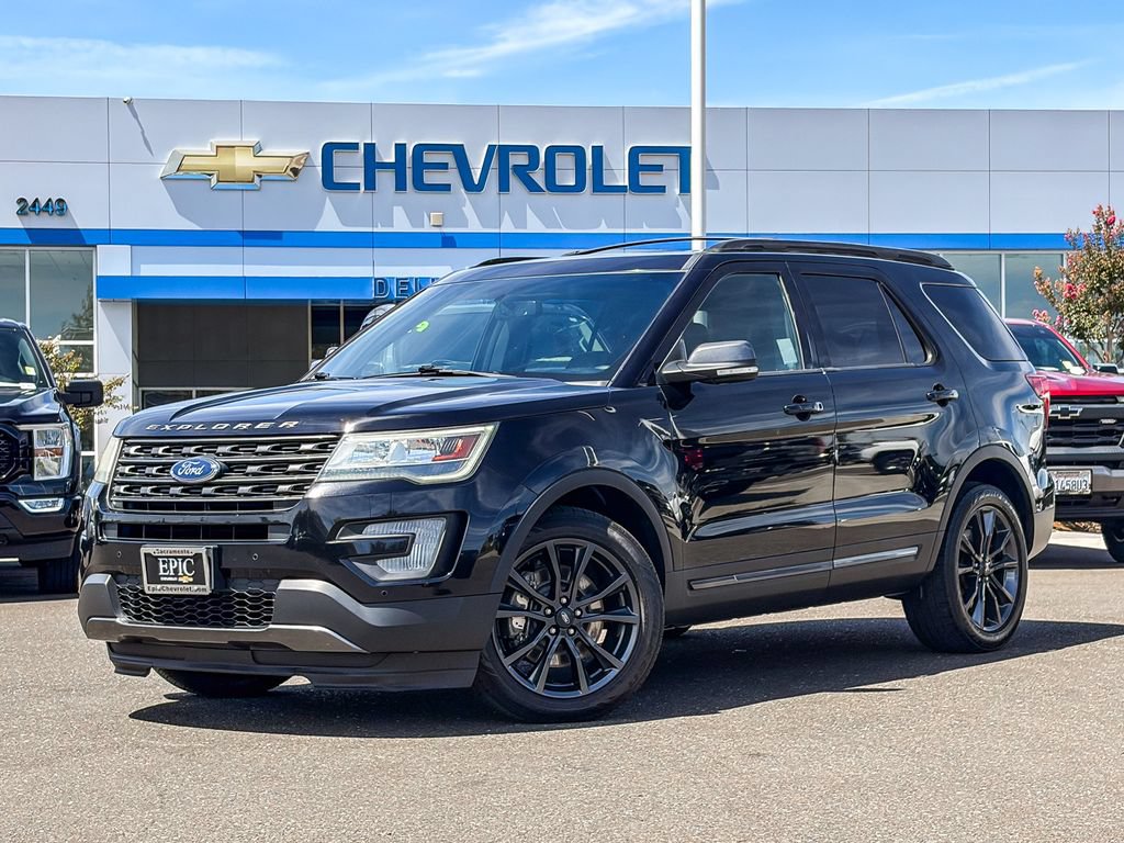 Used 2017 Ford Explorer XLT w/ Equipment Group 202A