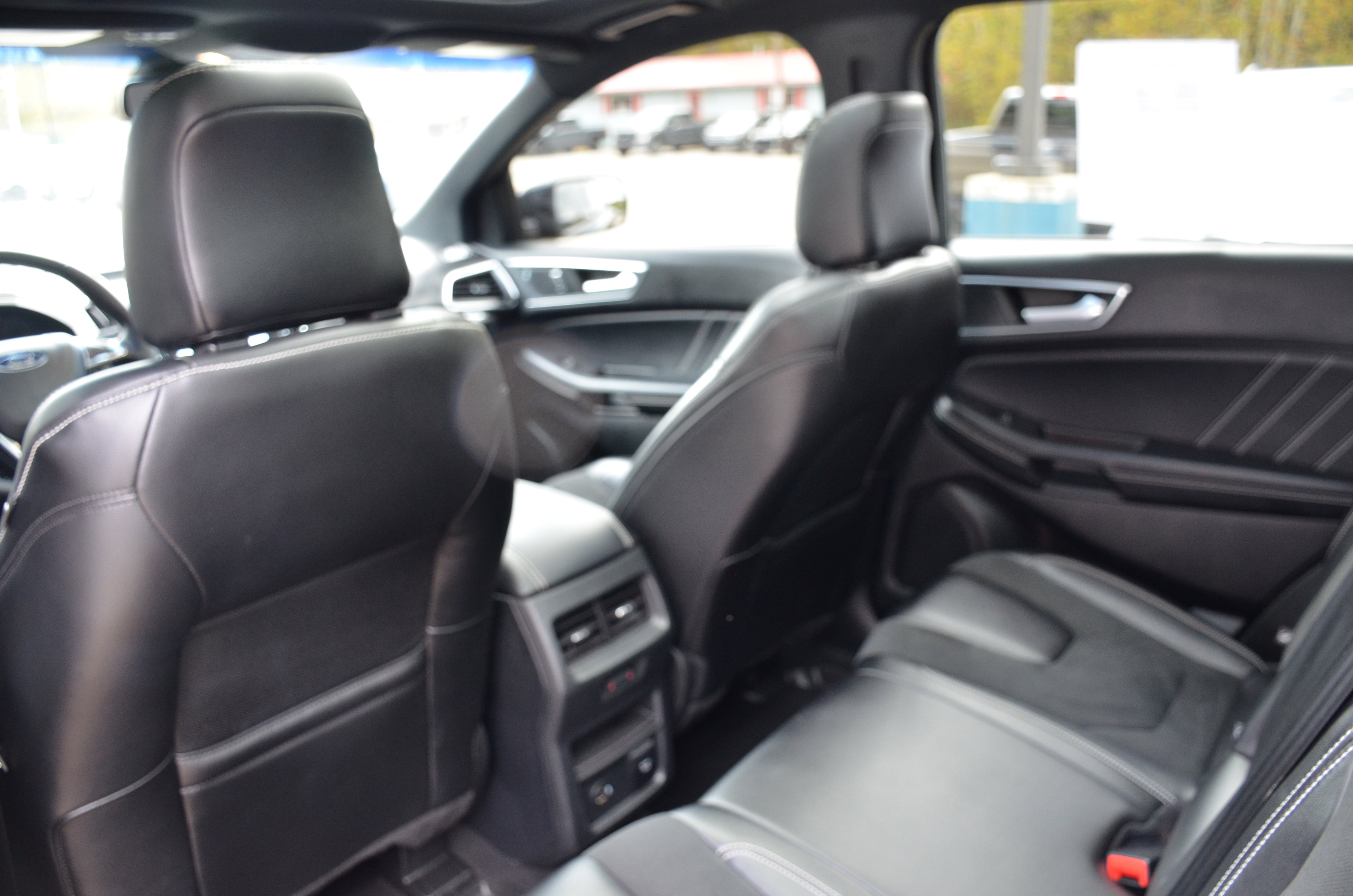 Used 2022 Ford Edge ST w/ Equipment Group 401A image 18