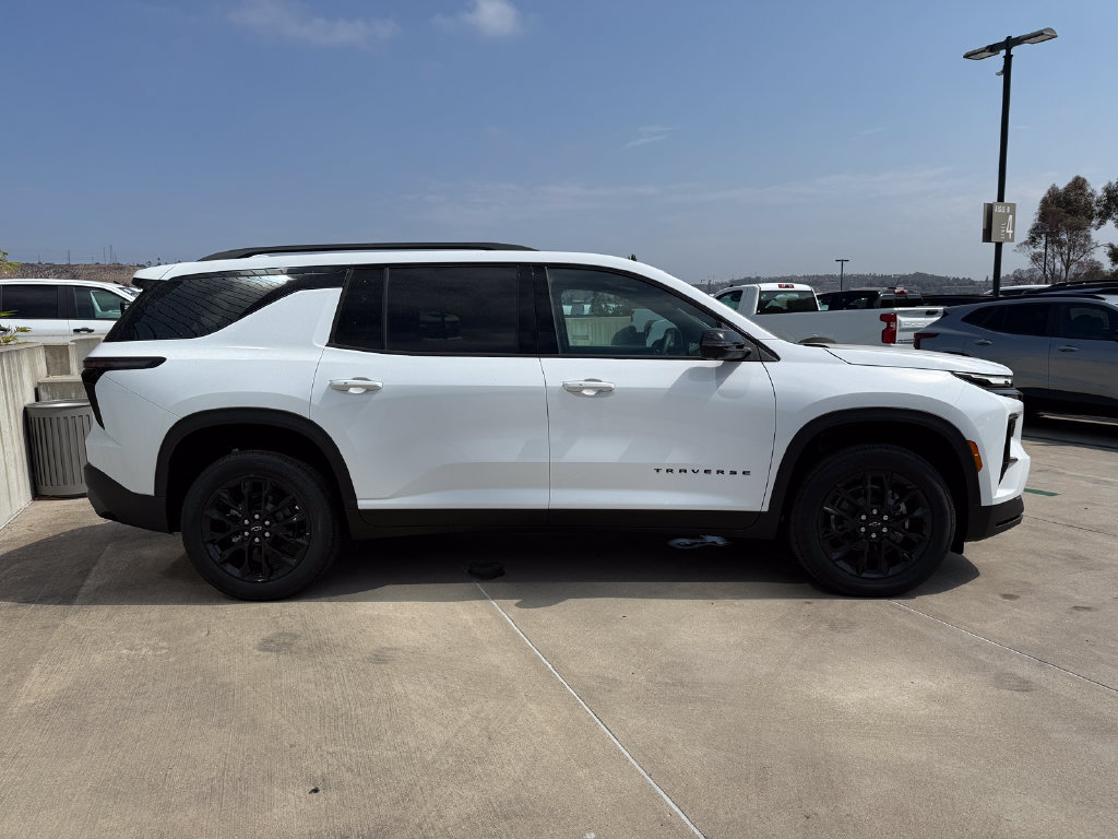 New 2026 Chevrolet Traverse LT w/ Midnight/Sport Edition AWD/4WD image 5