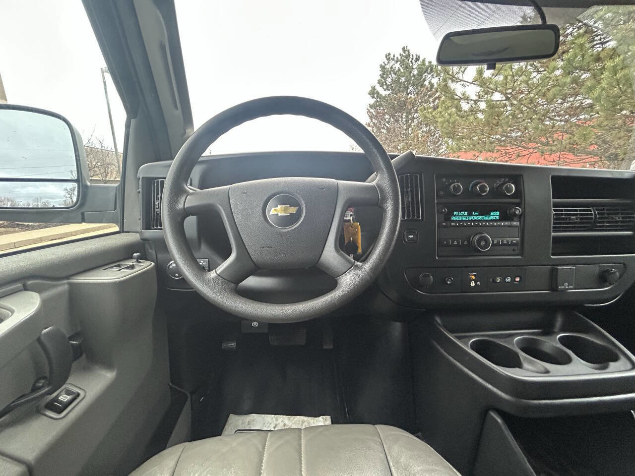 Used 2022 Chevrolet Express 2500 image 11