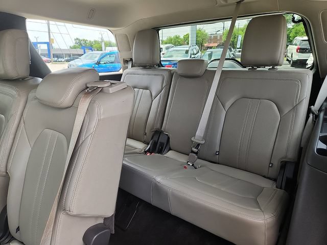 Used 2018 Ford Expedition Limited AWD/4WD image 7
