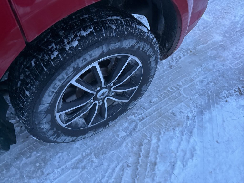 Used 2018 Dodge Journey SE w/ Blacktop Package image 9