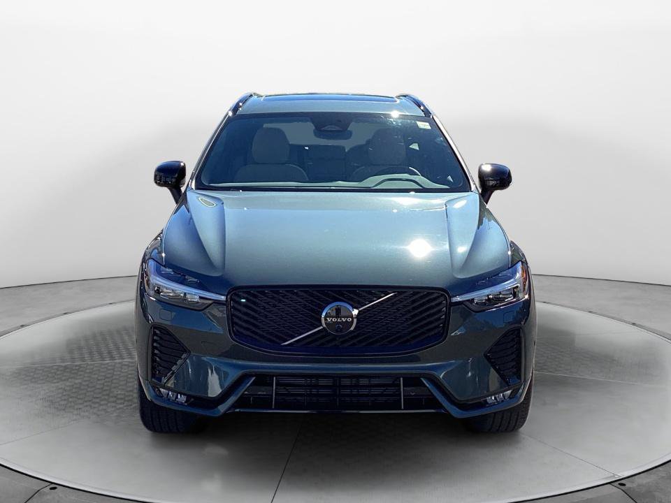 New 2027 Volvo XC60 B5 Plus AWD/4WD image 2