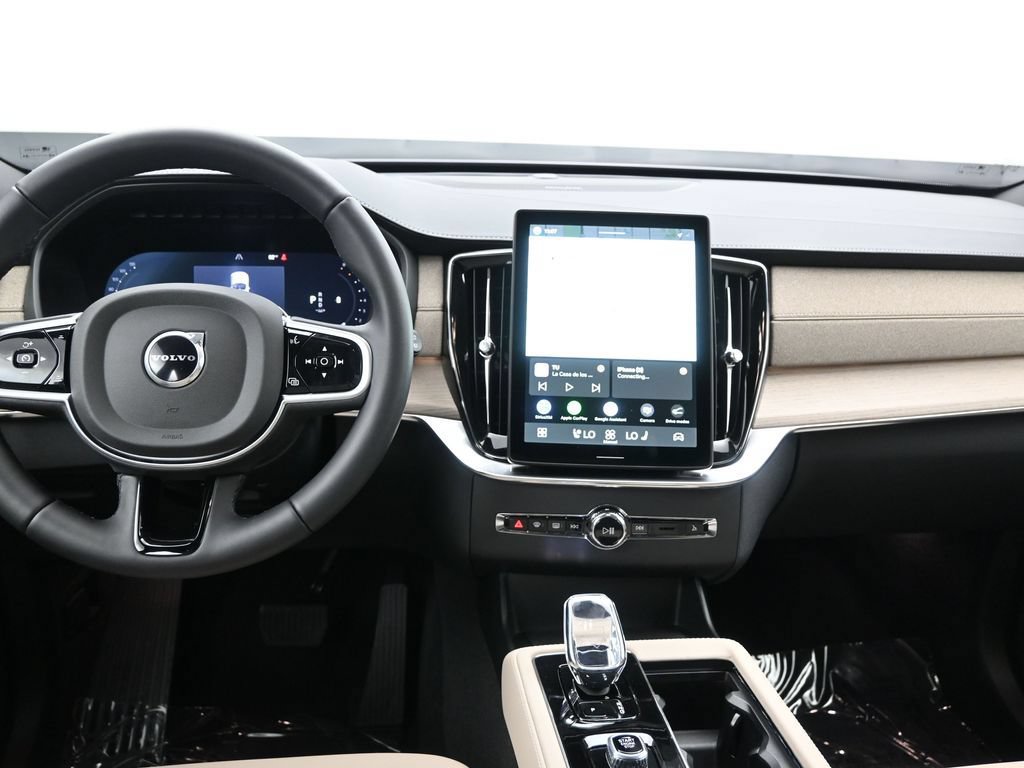 New 2026 Volvo XC90 B6 Plus w/ Protection Package Premier AWD/4WD image 12