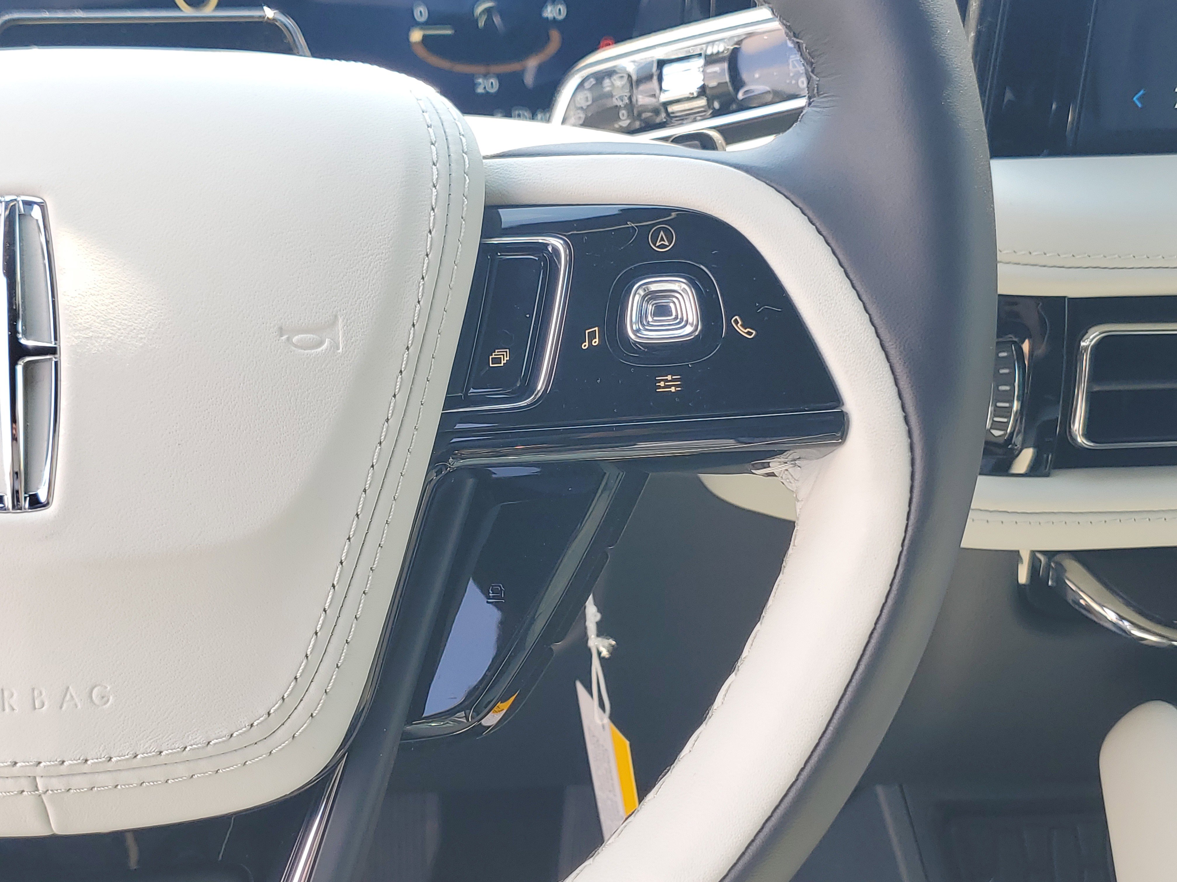 New 2026 Lincoln Aviator Black Label AWD/4WD image 15
